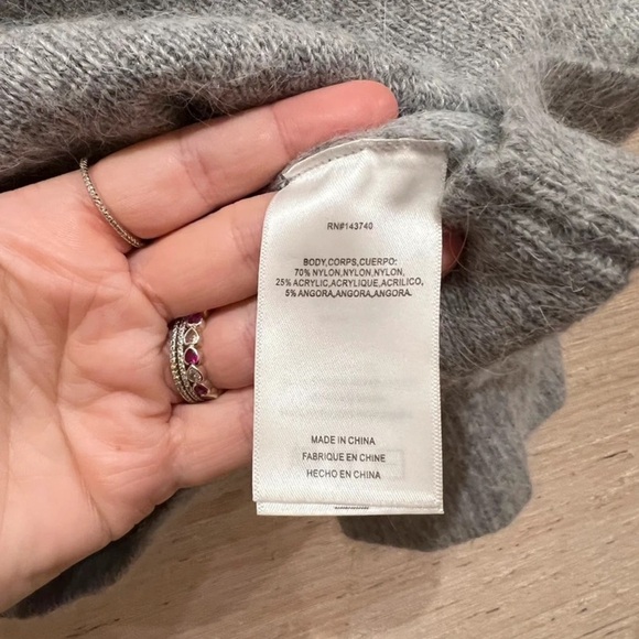 Endless Rose Sweater - Picture 15 of 16